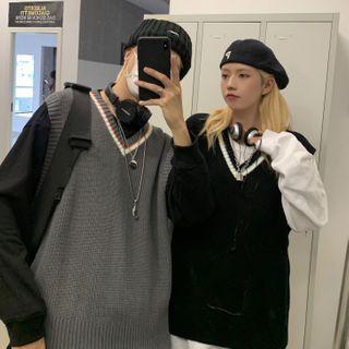 V-neck Knit Sweater Vest / Sweatshirt