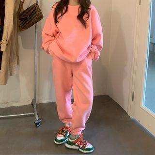 Round-neck Plain Long-sleeve Sweatshirt / High-waist Drawstring Sports Pants