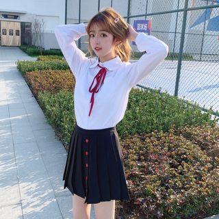 Peter Pan Collar Shirt / Mini Pleated Skirt