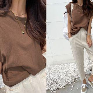 Sleeveless Boxy-fit Top