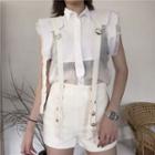 Frilled Trim Panel Sleeveless Top / High-waist Double-buttoned Shorts