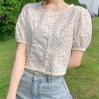 Round Neck Floral Lace Short Sleeve Crop Top