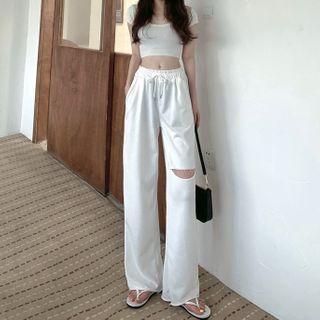Set: Short-sleeve Cropped T-shirt + Distressed Straight-leg Pants