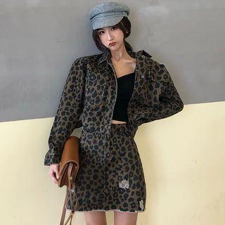 Cropped Leopard Print Buttoned Denim Jacket / Mini A-line Skirt