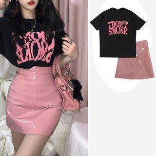 Short-sleeve Lettering T-shirt / Patent Pencil Skirt / Set