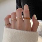 Set Of 4 : Resin / Alloy Ring (assorted Designs) 1603a - Set Of 4 Pcs - Amber & Gold - One Size