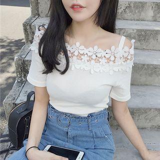 Crochet Off Shoulder Short Sleeve T-shirt