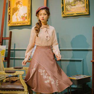 Leaf Embroidered A-line Skirt