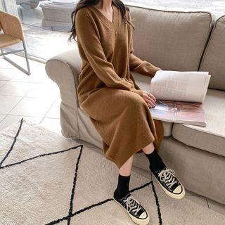 Raglan-sleeve V-neck Knit Dress