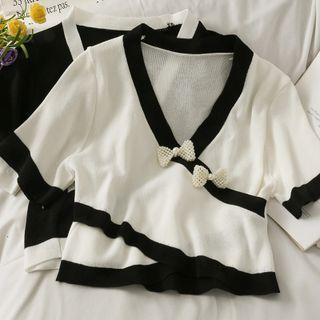 Contrasted Ribbon-accent Crop Knit Top
