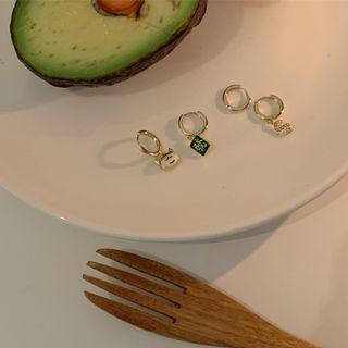 Set Of 4: Huggie Earring E508 - Set Of 4 - Gold - M