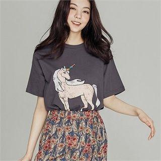 Round-neck Unicorn-print T-shirt