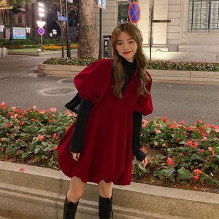 Mock-neck Top / V-neck Plain Dress