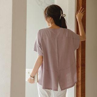 Dolman-sleeve Slit Dip-back T-shirt