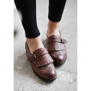 Wingtip Fringed Buckled Loafers