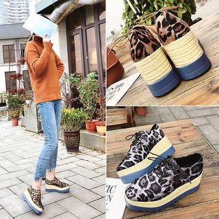 Leopard Pattern Platform Lace-up Shoes