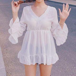 Ruffle Trim V-neck 3/4-sleeve Blouse