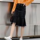 High-waist Fray Hem Denim Skirt