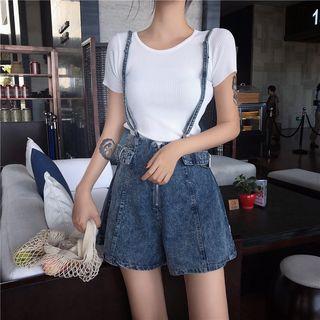 Ribbed Short-sleeve T-shirt / Wide Leg Suspender Denim Shorts
