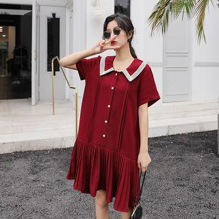 Short-sleeve Contrast Trim Pleated Paneled Dress