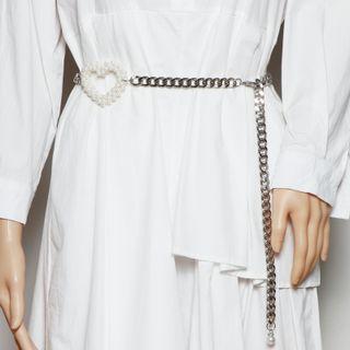 Faux Pearl Buckled Chain Belt