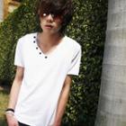 Short-sleeve Buttoned T-shirt