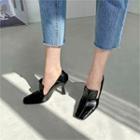 Two-way Flared-heel Pumps