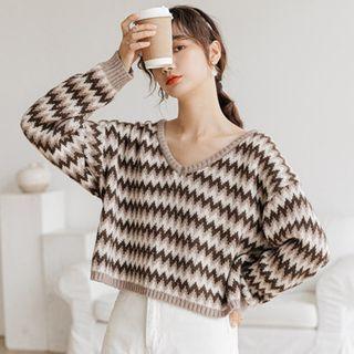 Chevron Striped Sweater / Mock-turtleneck T-shirt / Set