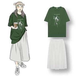Face Print Elbow-sleeve T-shirt / Midi A-line Skirt