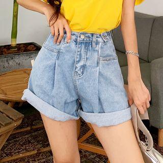 Adjustable-waist Pleated Denim Shorts Light Blue -