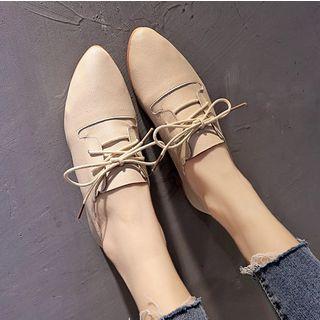 Pointy-toe Oxfords