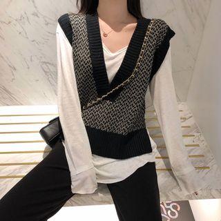 Long-sleeve T-shirt / V-neck Patterned Knit Vest
