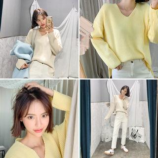 V-neck Pastel Color Rib Sweater