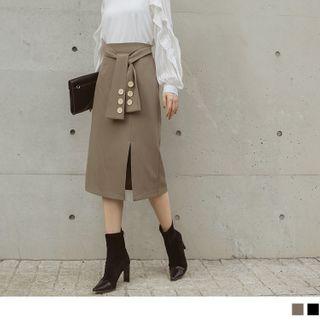 Slit-side Button-up A-line Skirt