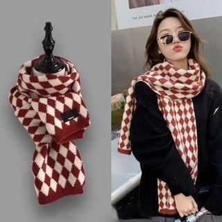 Diamond Pattern Knit Scarf