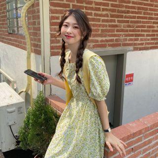 Elbow Sleeve Square Print Floral Print Midi Dress + Shawl Dress + Shawl - One Size