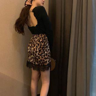 Open Back Long-sleeve T-shirt / Leopard Print Mini Pencil Skirt