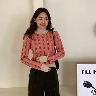Turtleneck Pattern Knit Top