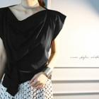 Drape-front Sleeveless T-shirt
