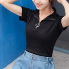 Short-sleeve Half-zip T-shirt
