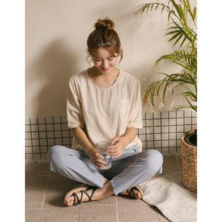 Pocket-front Eyelet-lace Back Top