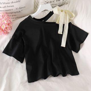 Asymmetric Cutout Bow Short-sleeve Cropped T-shirt Black - One Size