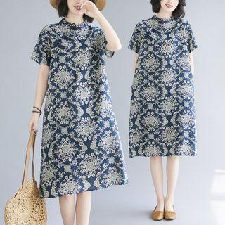 Short-sleeve Print Frog Button Oversized Dress