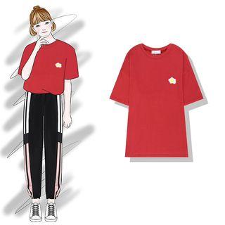 Elbow-sleeve Egg Embroidery T-shirt