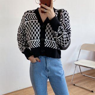Long-sleeve Buttoned Patterned Knit Top