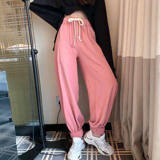 Cropped Pullover / Plain Jogger Pants