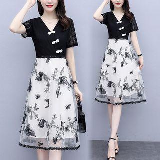 Short-sleeve Butterfly Applique A-line Dress