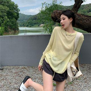 Plain Cropped Top / High-waist Shorts