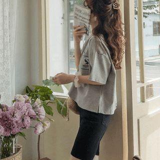 Graphic Print Patch-pocket T-shirt