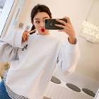 Lettering Drop-shoulder Wide-sleeve Sweatshirt